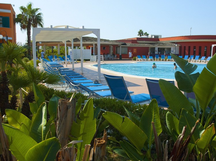 baiamalva resort, baiamalva resort e spa, baiamalva resort sul mare porto cesareo, baiamalva resort porto cesareo, baiamalva resort puglia, offerte baiamalva resort, baiamalva, resort, mare, porto cesareo, puglia, dirottadanoi, offerte